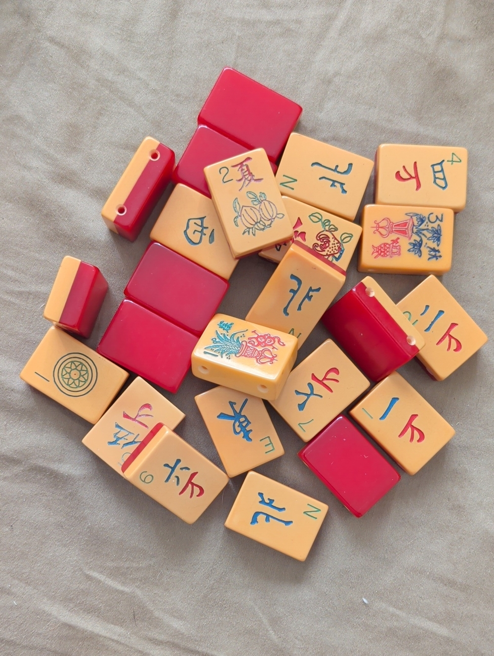 24 Bakelite Mahjong Tiles For Bracelets